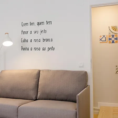Lxroller Chiado Apartman *